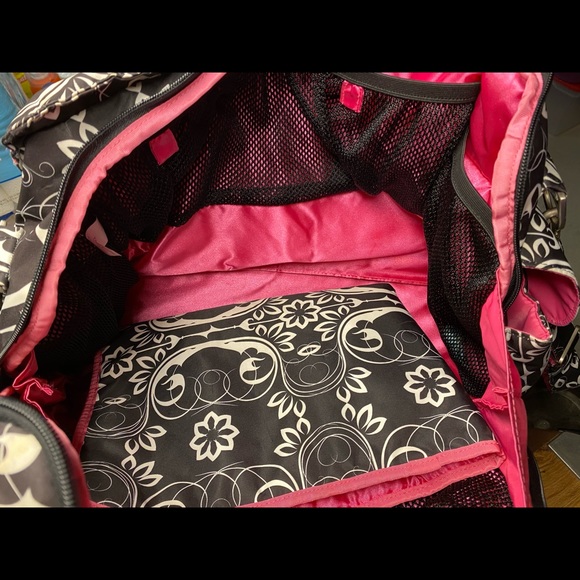 Diaper bag - Picture 2 of 3